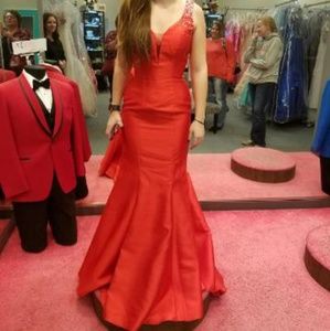Red prom dress